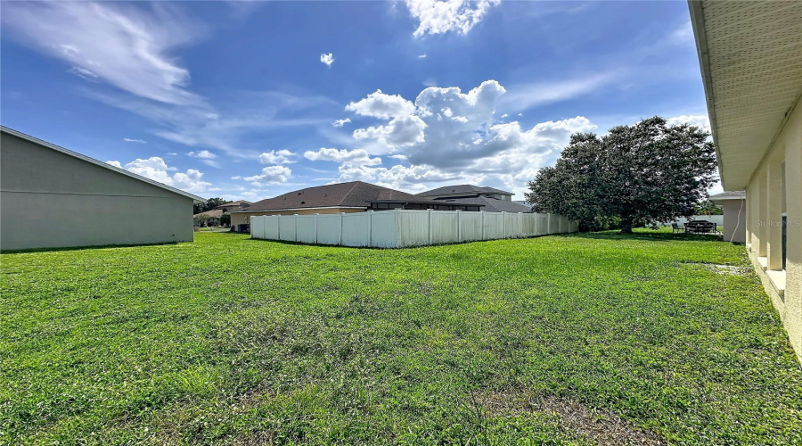 Kissimmee, Florida 34746, 4 Bedroom Bedrooms, ,2 Bathroombathrooms,Residential,For Sale,Eagle Crossing Dr,0,Mfrs5156186