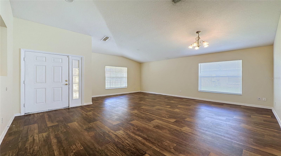 Kissimmee, Florida 34746, 4 Bedroom Bedrooms, ,2 Bathroombathrooms,Residential,For Sale,Eagle Crossing Dr,0,Mfrs5156186