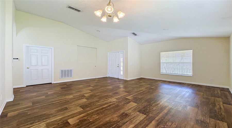 Kissimmee, Florida 34746, 4 Bedroom Bedrooms, ,2 Bathroombathrooms,Residential,For Sale,Eagle Crossing Dr,0,Mfrs5156186