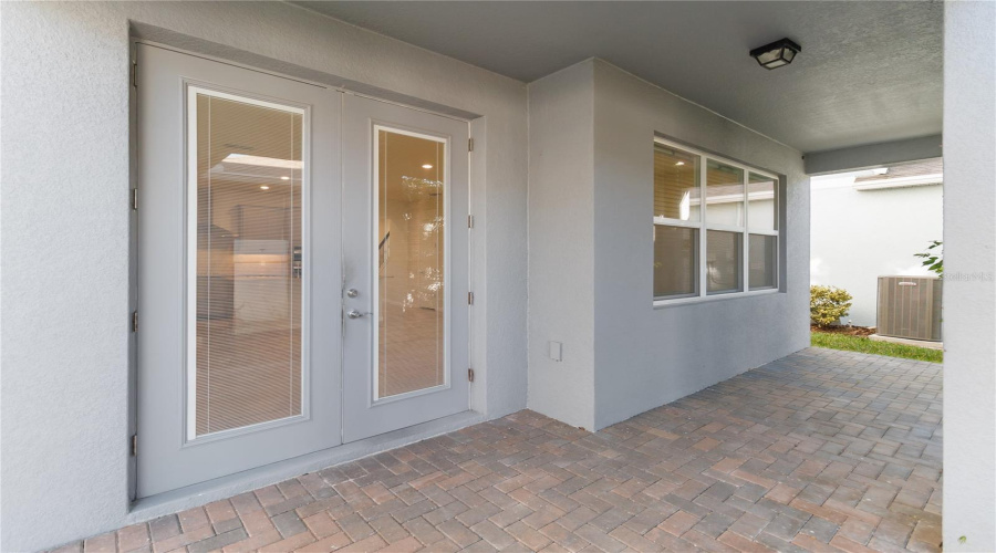 Orlando, Florida 32827, 4 Bedroom Bedrooms, ,2 Bathroombathrooms,Residential,For Sale,Lanikai Beach,0,Mfro6428835
