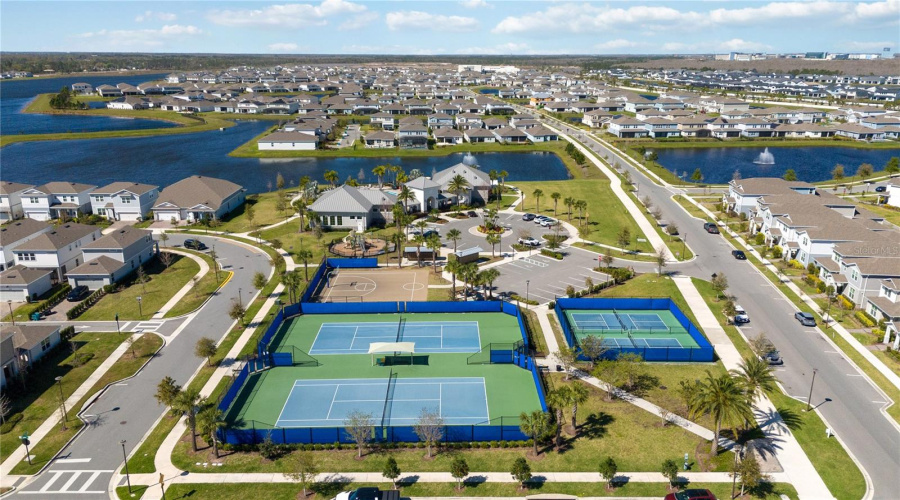 Orlando, Florida 32827, 4 Bedroom Bedrooms, ,2 Bathroombathrooms,Residential,For Sale,Lanikai Beach,0,Mfro6428835