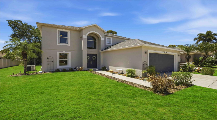 Beautifully Landscaped Yard