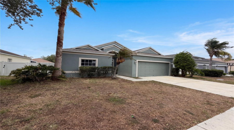 Plant City, Florida 33567, 3 Bedroom Bedrooms, ,2 Bathroombathrooms,Residential,For Sale,Grove Blossom,0,Mfro6408282