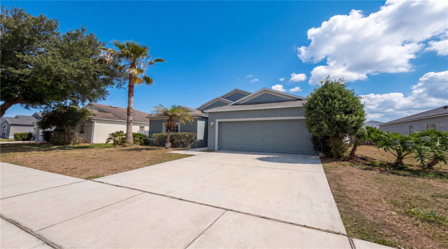 Plant City, Florida 33567, 3 Bedroom Bedrooms, ,2 Bathroombathrooms,Residential,For Sale,Grove Blossom,0,Mfro6408282