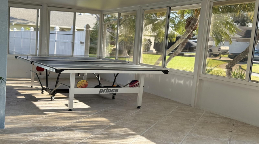 Seminole, Florida 33777, 3 Bedroom Bedrooms, ,2 Bathroombathrooms,Residential,For Sale,83Rd,0,Mfrtb8541542