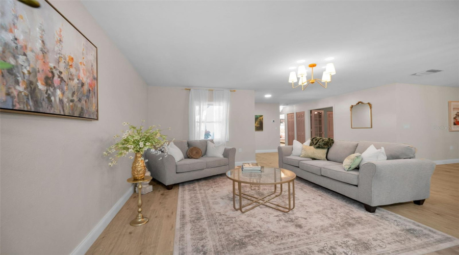 Lovely Inviting Living Room!