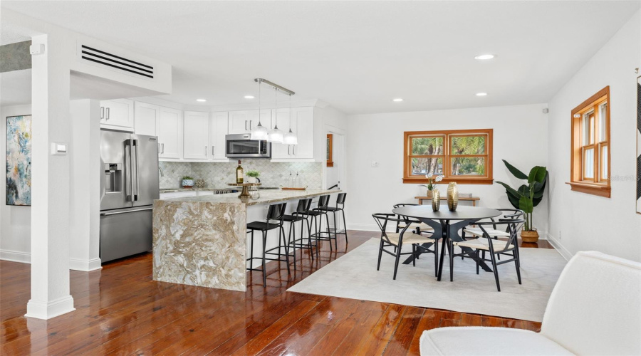 Tampa, Florida 33604, 3 Bedroom Bedrooms, ,2 Bathroombathrooms,Residential,For Sale,Henry,0,Mfrtb8532355