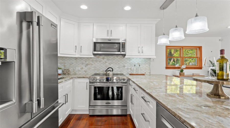 Tampa, Florida 33604, 3 Bedroom Bedrooms, ,2 Bathroombathrooms,Residential,For Sale,Henry,0,Mfrtb8532355