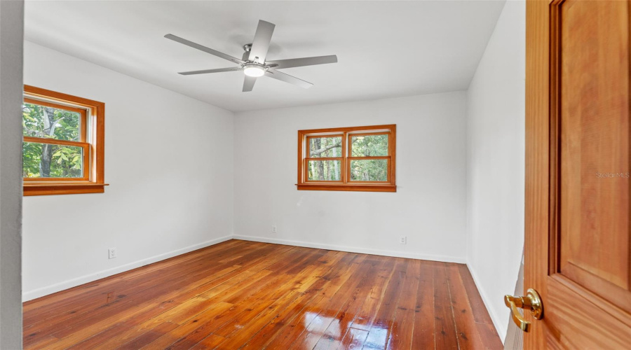 Tampa, Florida 33604, 3 Bedroom Bedrooms, ,2 Bathroombathrooms,Residential,For Sale,Henry,0,Mfrtb8532355