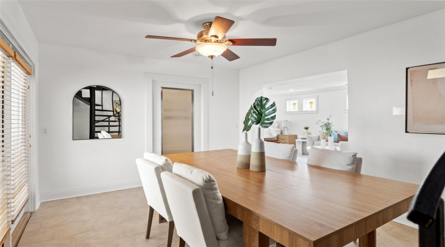 Tampa, Florida 33604, 3 Bedroom Bedrooms, ,2 Bathroombathrooms,Residential,For Sale,Henry,0,Mfrtb8532355