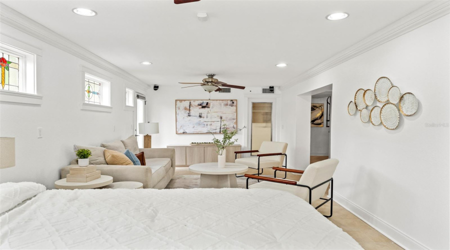 Tampa, Florida 33604, 3 Bedroom Bedrooms, ,2 Bathroombathrooms,Residential,For Sale,Henry,0,Mfrtb8532355