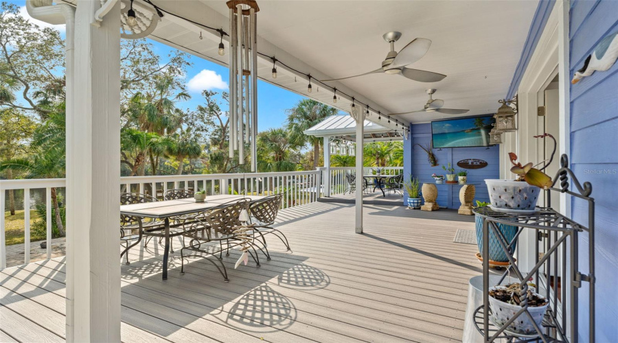 Tampa, Florida 33604, 3 Bedroom Bedrooms, ,2 Bathroombathrooms,Residential,For Sale,Henry,0,Mfrtb8532355