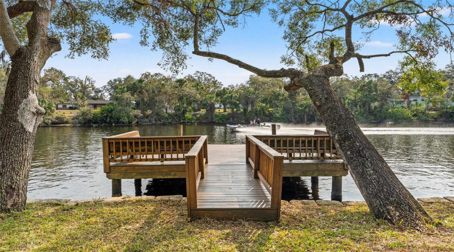 Tampa, Florida 33604, 3 Bedroom Bedrooms, ,2 Bathroombathrooms,Residential,For Sale,Henry,0,Mfrtb8532355