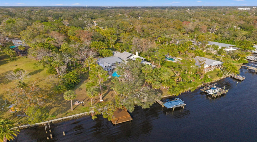 Tampa, Florida 33604, 3 Bedroom Bedrooms, ,2 Bathroombathrooms,Residential,For Sale,Henry,0,Mfrtb8532355