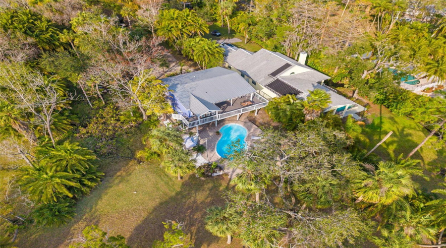 Tampa, Florida 33604, 3 Bedroom Bedrooms, ,2 Bathroombathrooms,Residential,For Sale,Henry,0,Mfrtb8532355