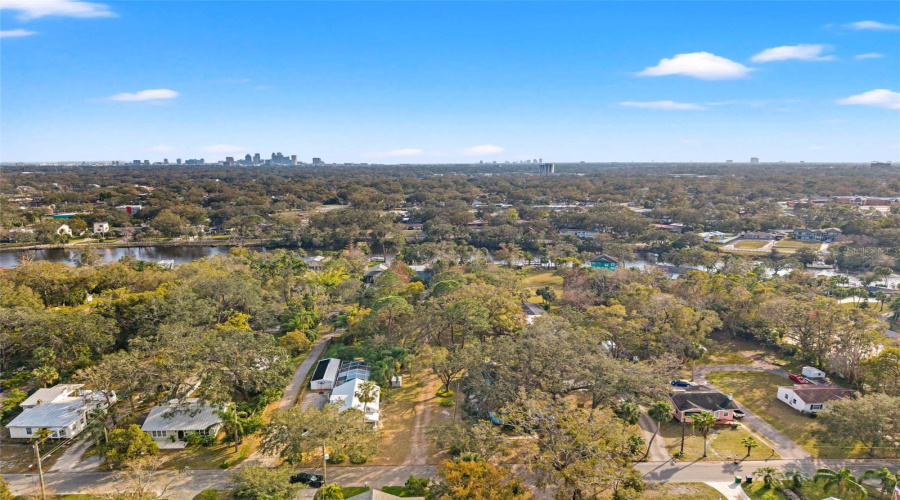 Tampa, Florida 33604, 3 Bedroom Bedrooms, ,2 Bathroombathrooms,Residential,For Sale,Henry,0,Mfrtb8532355