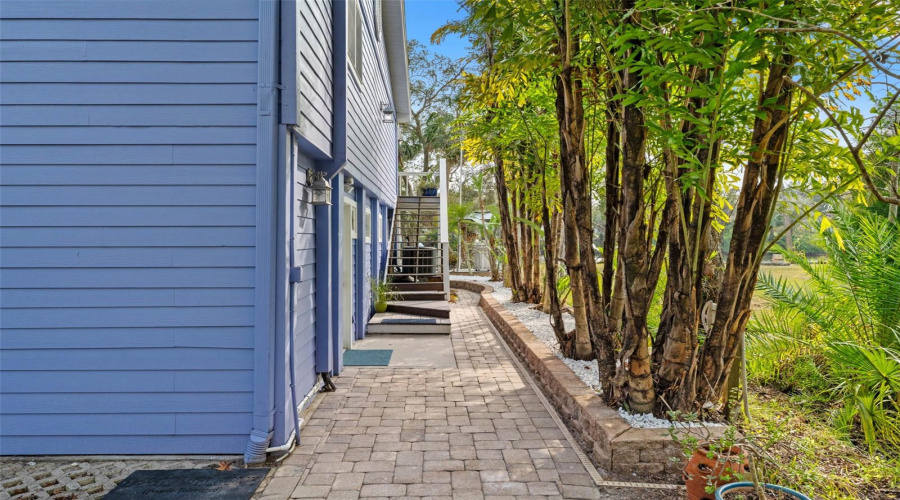 Tampa, Florida 33604, 3 Bedroom Bedrooms, ,2 Bathroombathrooms,Residential,For Sale,Henry,0,Mfrtb8532355