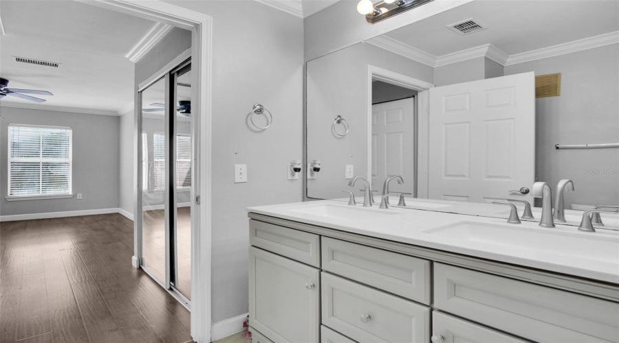 Tampa, Florida 33647, 3 Bedroom Bedrooms, ,2 Bathroombathrooms,Residential,For Sale,Bridle Club,0,Mfrtb8511725