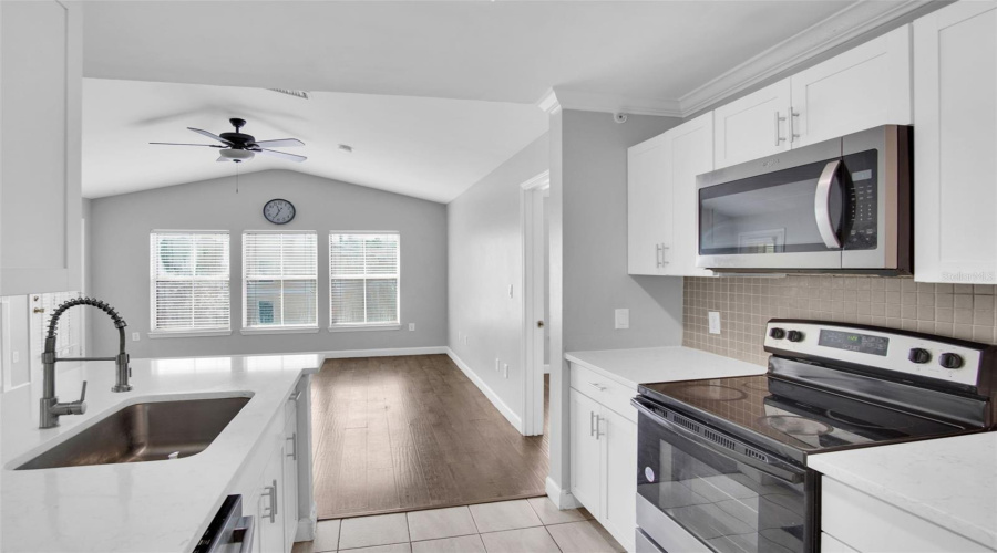 Tampa, Florida 33647, 3 Bedroom Bedrooms, ,2 Bathroombathrooms,Residential,For Sale,Bridle Club,0,Mfrtb8511725