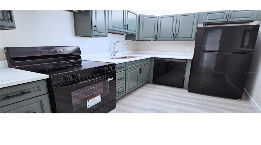 Updated Kitchen With New Appliances
