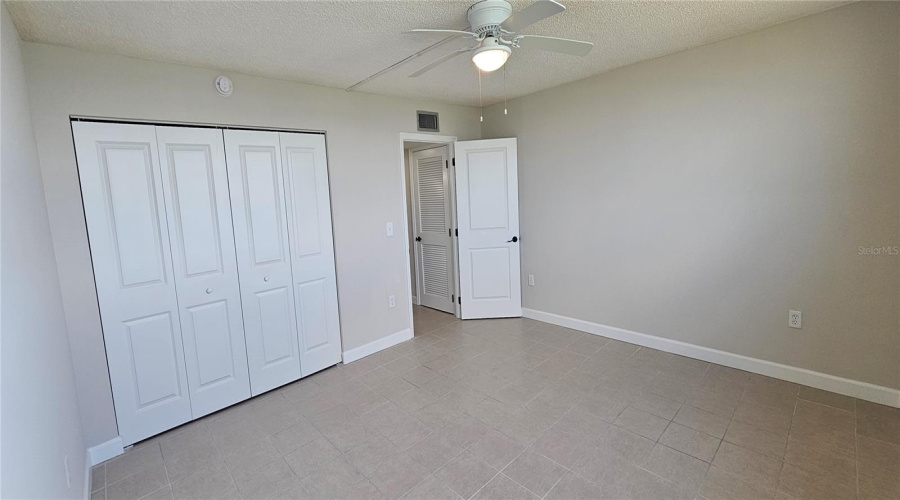 South Pasadena, Florida 33707, 1 Bedroom Bedrooms, ,1 Bathroombathrooms,Residential,For Sale,Bay Island,0,Mfrtb8506052