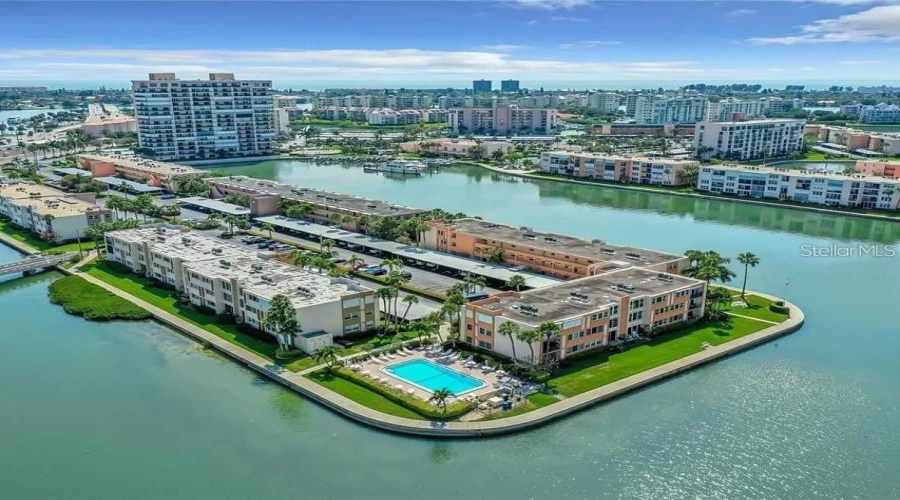 South Pasadena, Florida 33707, 1 Bedroom Bedrooms, ,1 Bathroombathrooms,Residential,For Sale,Bay Island,0,Mfrtb8506052