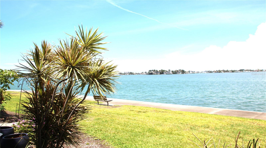 South Pasadena, Florida 33707, 1 Bedroom Bedrooms, ,1 Bathroombathrooms,Residential,For Sale,Bay Island,0,Mfrtb8506052