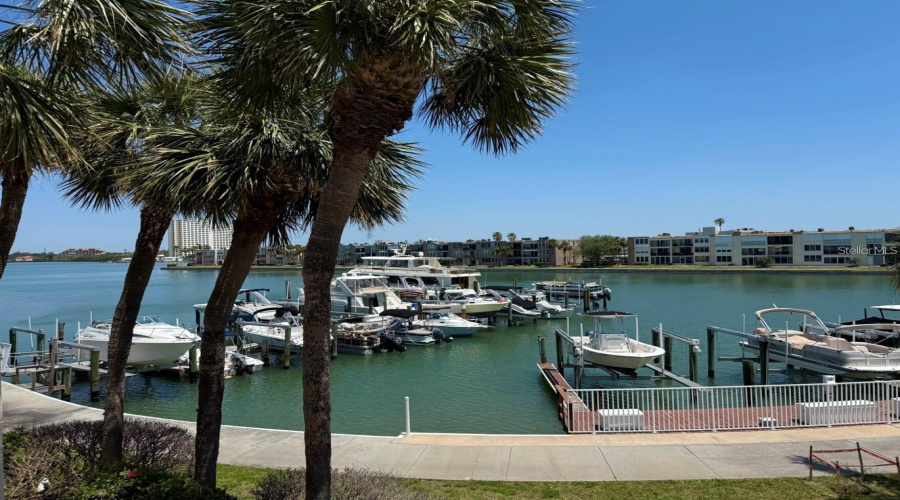 South Pasadena, Florida 33707, 1 Bedroom Bedrooms, ,1 Bathroombathrooms,Residential,For Sale,Bay Island,0,Mfrtb8506052