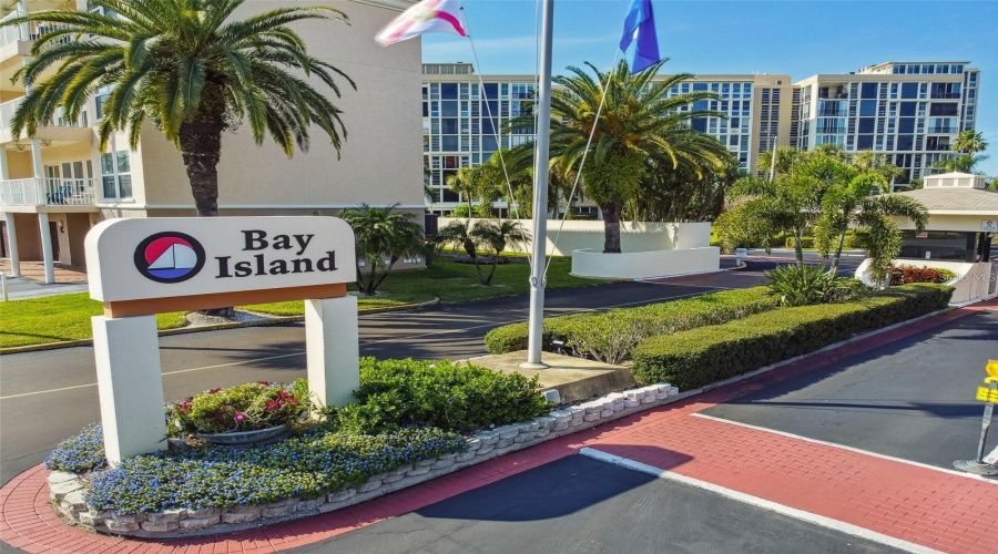 South Pasadena, Florida 33707, 1 Bedroom Bedrooms, ,1 Bathroombathrooms,Residential,For Sale,Bay Island,0,Mfrtb8506052