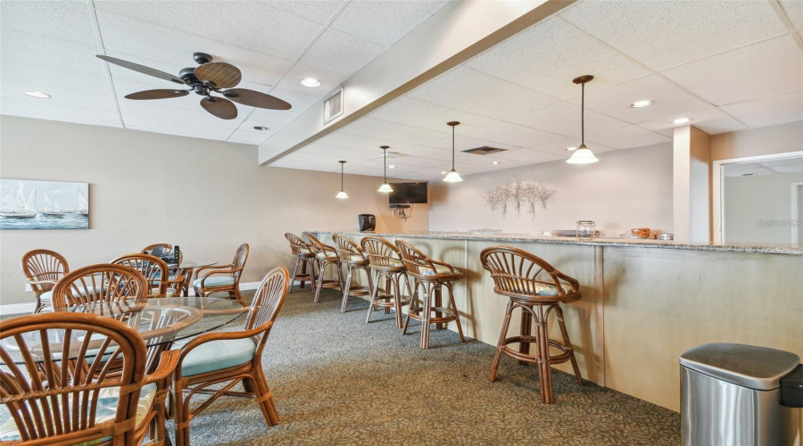 South Pasadena, Florida 33707, 1 Bedroom Bedrooms, ,1 Bathroombathrooms,Residential,For Sale,Bay Island,0,Mfrtb8506052