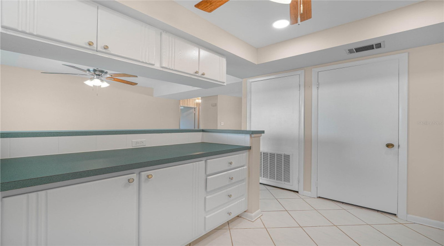 Lakeland, Florida 33805, 2 Bedroom Bedrooms, ,2 Bathroombathrooms,Residential,For Sale,Lake Parker,0,Mfrl4962979