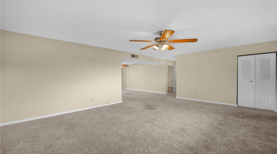 Lakeland, Florida 33805, 2 Bedroom Bedrooms, ,2 Bathroombathrooms,Residential,For Sale,Lake Parker,0,Mfrl4962979