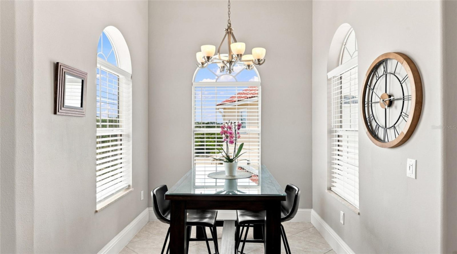 Breakfast Nook Of 418B