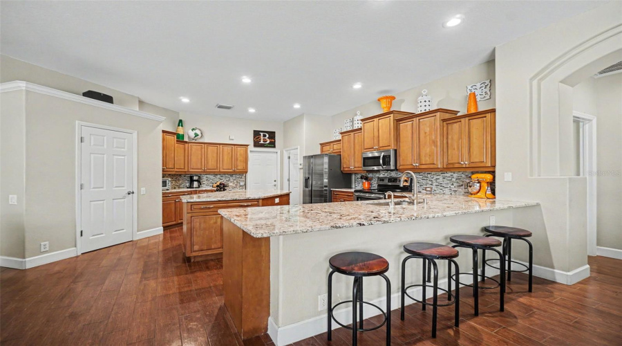 Fort Myers, Florida 33912, 4 Bedroom Bedrooms, ,3 Bathroombathrooms,Residential,For Sale,Blackhawk,0,Mfrc7526597