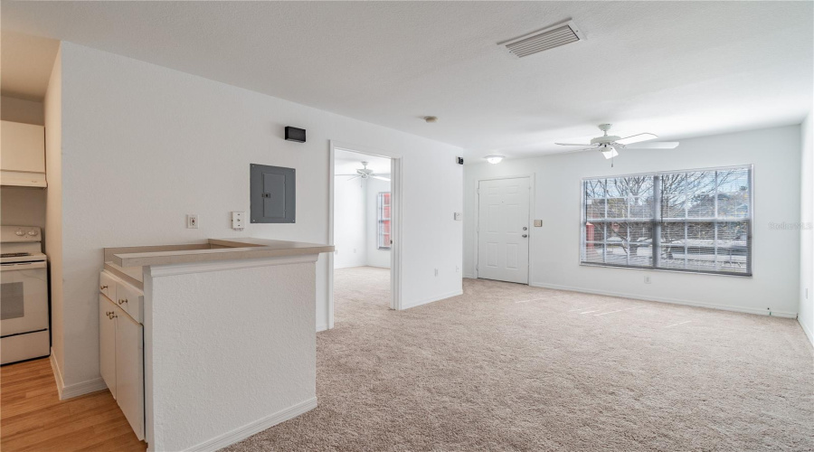 Tampa, Florida 33626, 1 Bedroom Bedrooms, ,1 Bathroombathrooms,Residential,For Sale,Lake Chase Island,0,Mfrtb8516473