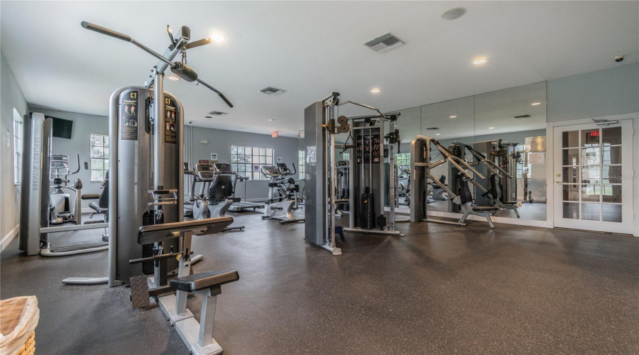Tampa, Florida 33626, 1 Bedroom Bedrooms, ,1 Bathroombathrooms,Residential,For Sale,Lake Chase Island,0,Mfrtb8516473