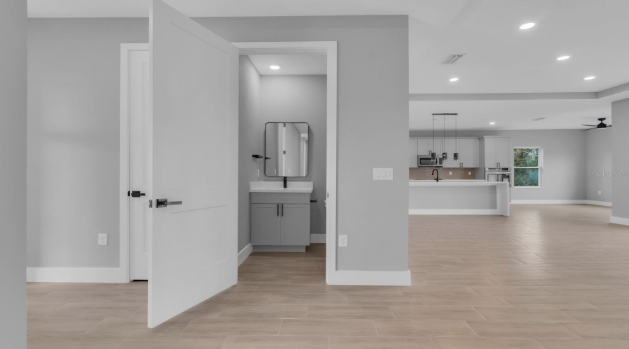 Palm Bay, Florida 32907, 3 Bedroom Bedrooms, ,2 Bathroombathrooms,Residential,For Sale,Missouri,0,Mfrs5143912