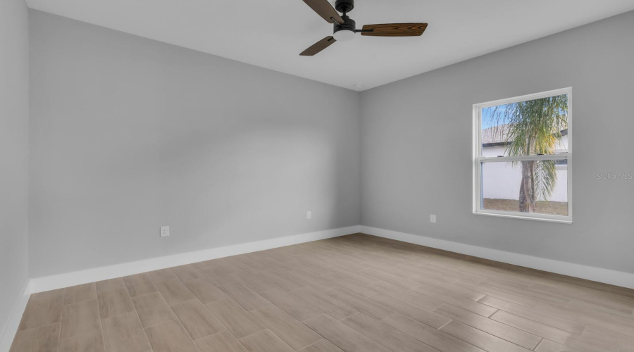 Palm Bay, Florida 32907, 3 Bedroom Bedrooms, ,2 Bathroombathrooms,Residential,For Sale,Missouri,0,Mfrs5143912
