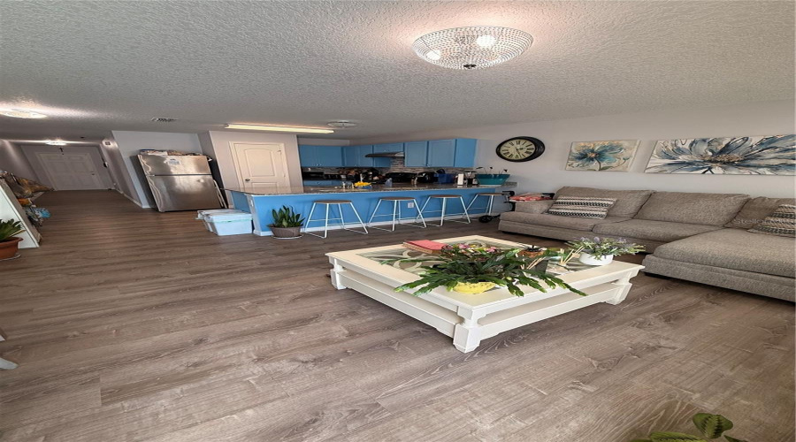 Kitchen - Living