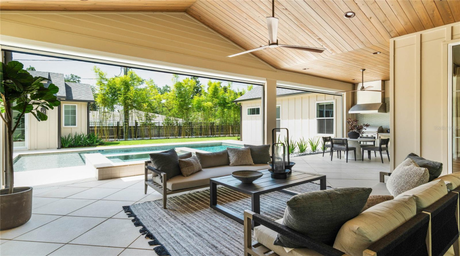 Orlando, Florida 32803, 5 Bedroom Bedrooms, ,4 Bathroombathrooms,Residential,For Sale,Nottingham,0,Mfro6425268