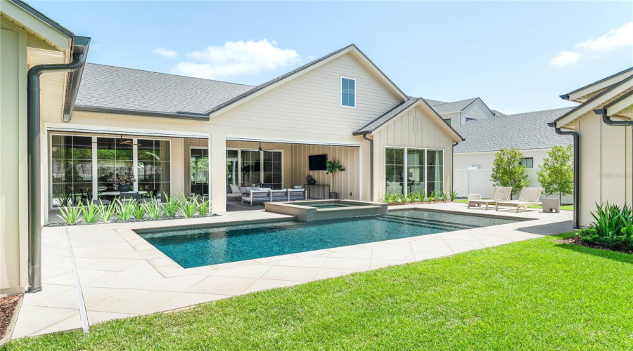Orlando, Florida 32803, 5 Bedroom Bedrooms, ,4 Bathroombathrooms,Residential,For Sale,Nottingham,0,Mfro6425268
