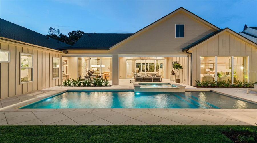 Orlando, Florida 32803, 5 Bedroom Bedrooms, ,4 Bathroombathrooms,Residential,For Sale,Nottingham,0,Mfro6425268