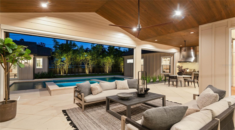 Orlando, Florida 32803, 5 Bedroom Bedrooms, ,4 Bathroombathrooms,Residential,For Sale,Nottingham,0,Mfro6425268