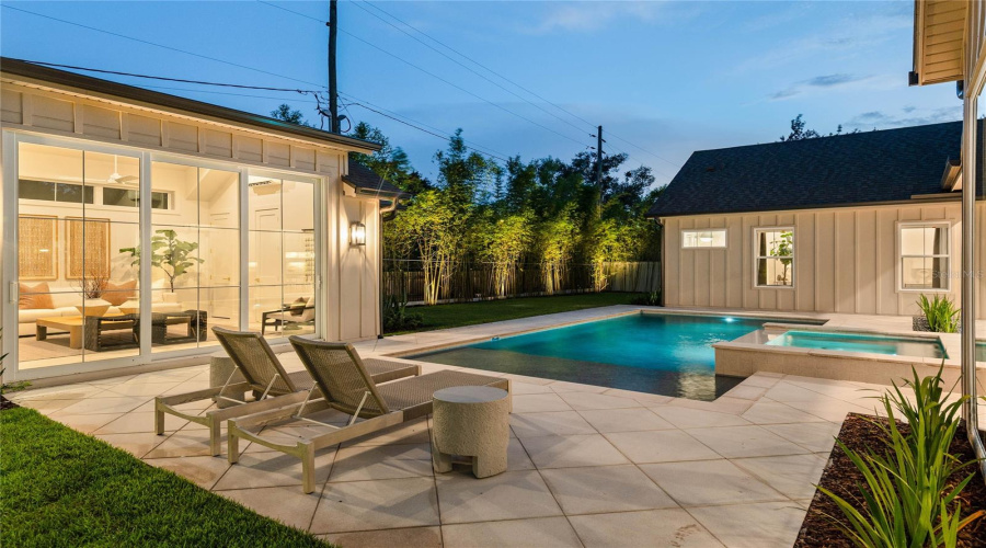 Orlando, Florida 32803, 5 Bedroom Bedrooms, ,4 Bathroombathrooms,Residential,For Sale,Nottingham,0,Mfro6425268