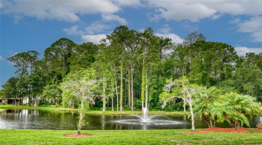 Enjoy The Beautifully Maintained Green Surroundings Of Heritage Lakes.