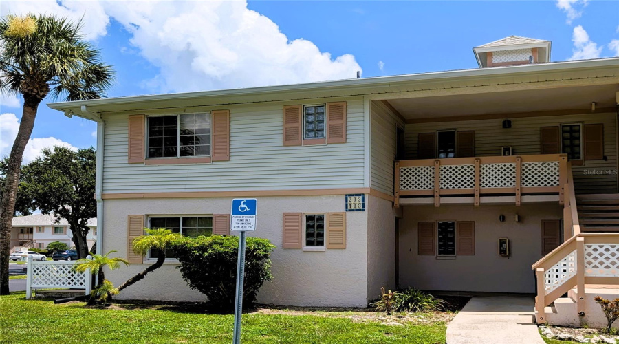 Port Charlotte, Florida 33952, 2 Bedroom Bedrooms, ,2 Bathroombathrooms,Residential,For Sale,Forrest Nelson,0,Mfrc7529481