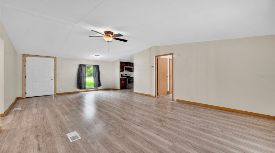 Spring Hill, Florida 34606, 3 Bedroom Bedrooms, ,2 Bathroombathrooms,Residential,For Sale,Sealawn,0,Mfrtb8516298