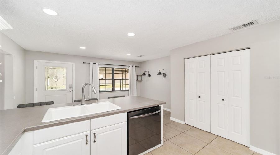 Ocala, Florida 34479, 3 Bedroom Bedrooms, ,2 Bathroombathrooms,Residential,For Sale,62Nd,0,Mfrom730397