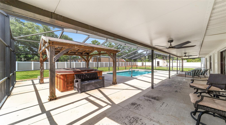 Above Ground Hot Tub