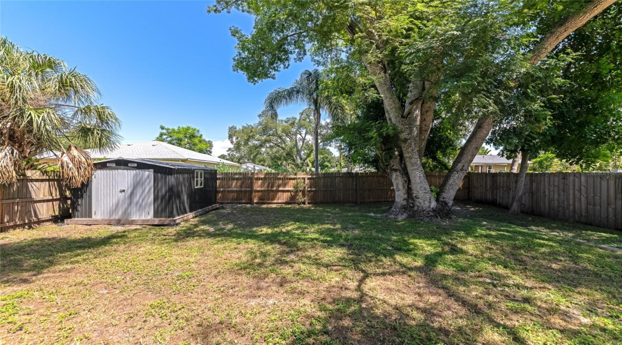 Sarasota, Florida 34231, 2 Bedroom Bedrooms, ,1 Bathroombathrooms,Residential,For Sale,Edgewood,0,Mfra4703691